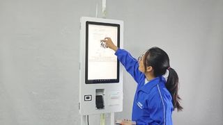 24-дюймовая напольная станция POS киоска оплаты самообслуживания